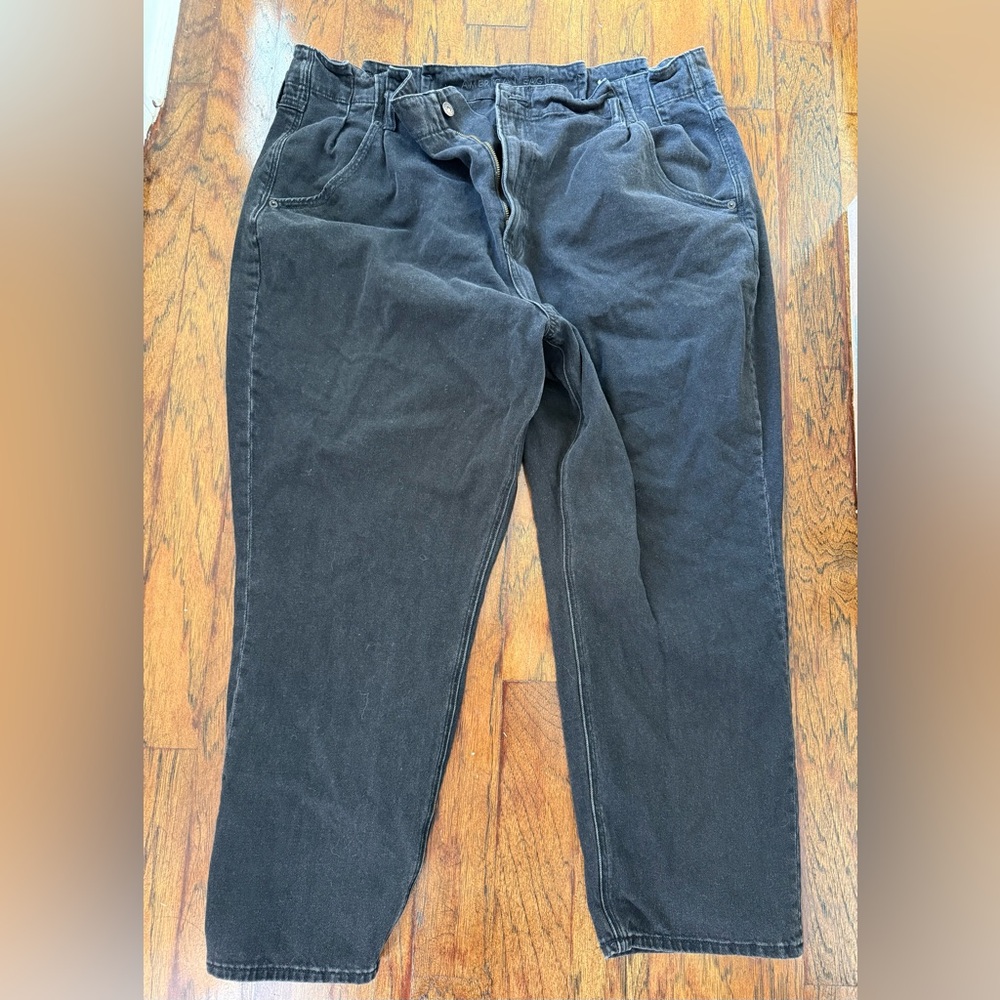 American Eagle size 22 Mom Jeans